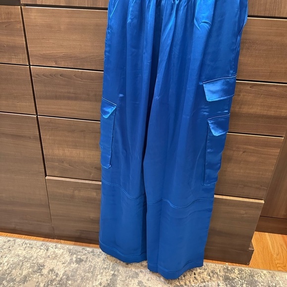 House of Harlow 1960 satin matching set size M - Picture 8 of 11